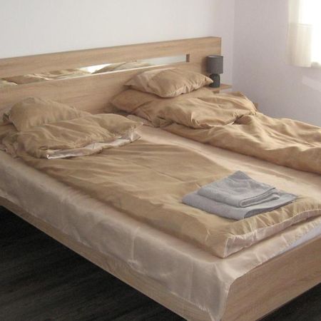 דירות Hz Apartman מישקולץ מראה חיצוני תמונה