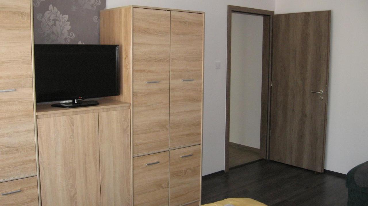 דירות Hz Apartman מישקולץ מראה חיצוני תמונה